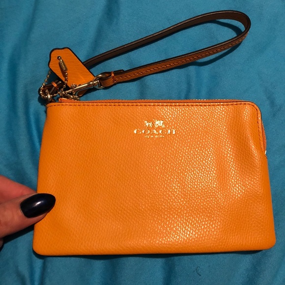Coach Handbags - Brand new coach wristlet